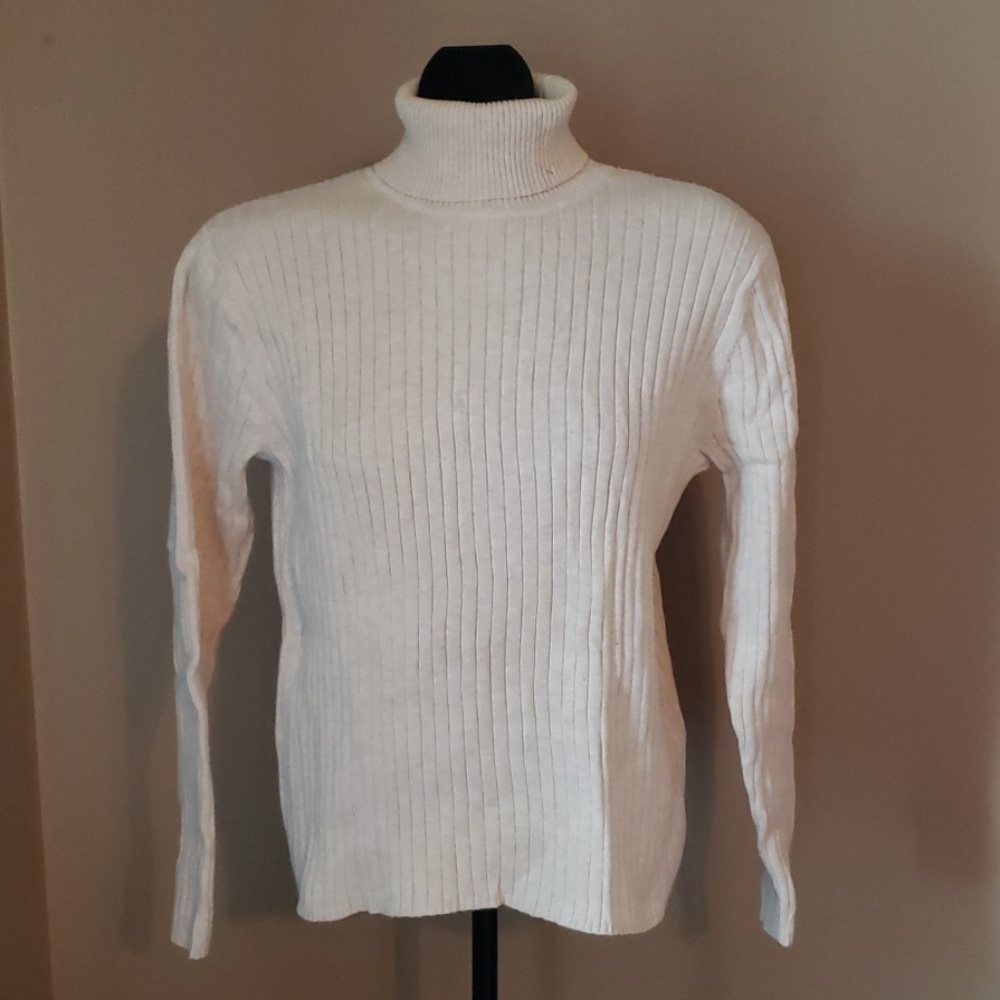 Talbots Off White/Cream Turtleneck